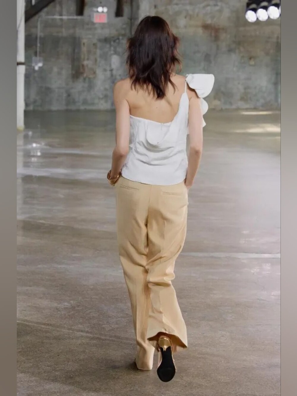 Zara White One-Shoulder Ruffle Top - Picture 4 of 9
